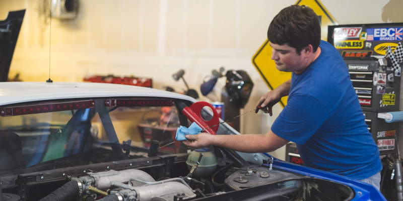 Racecar Engine Oil in Middlesex, New Jersey